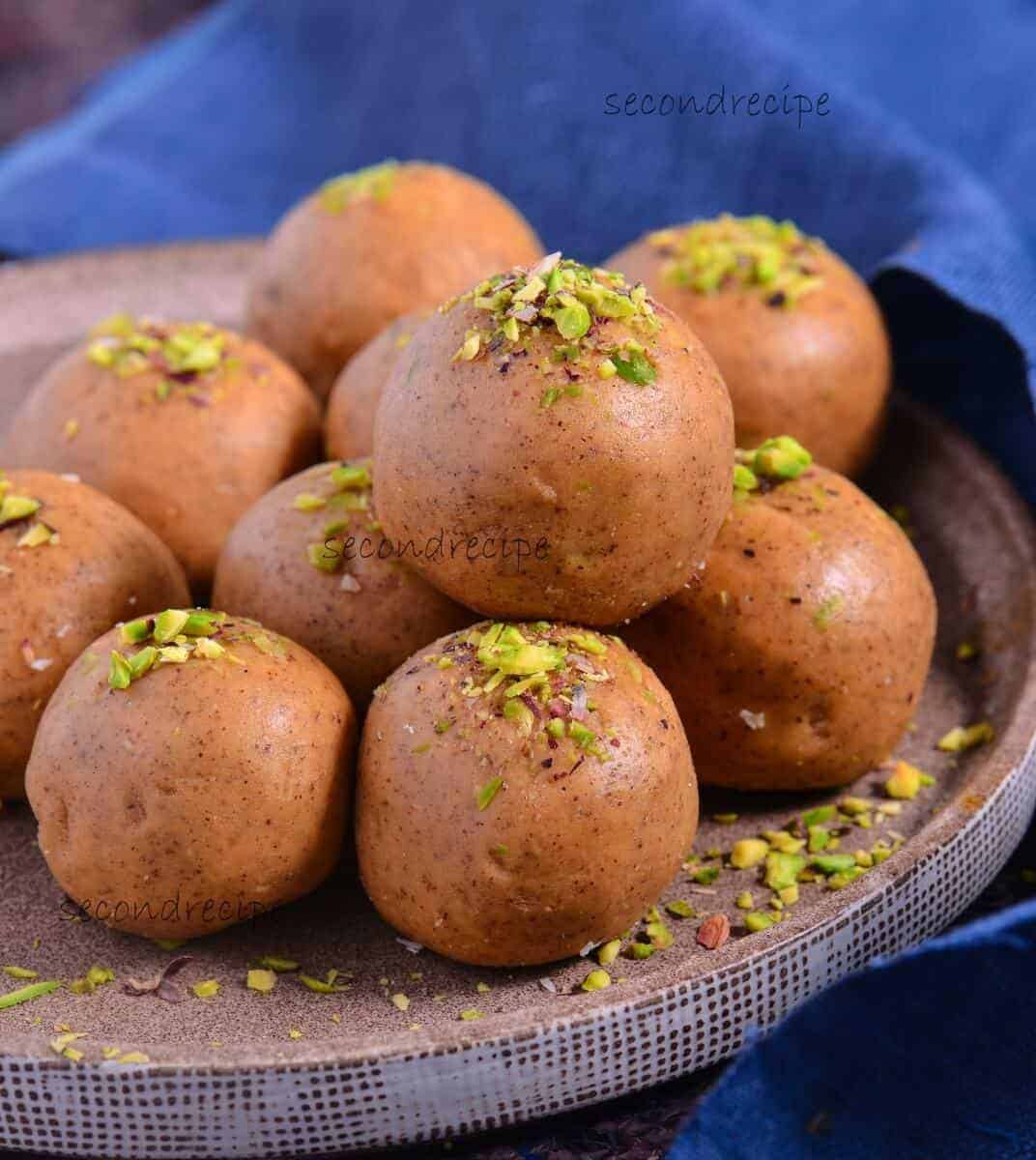 sattu laddoo