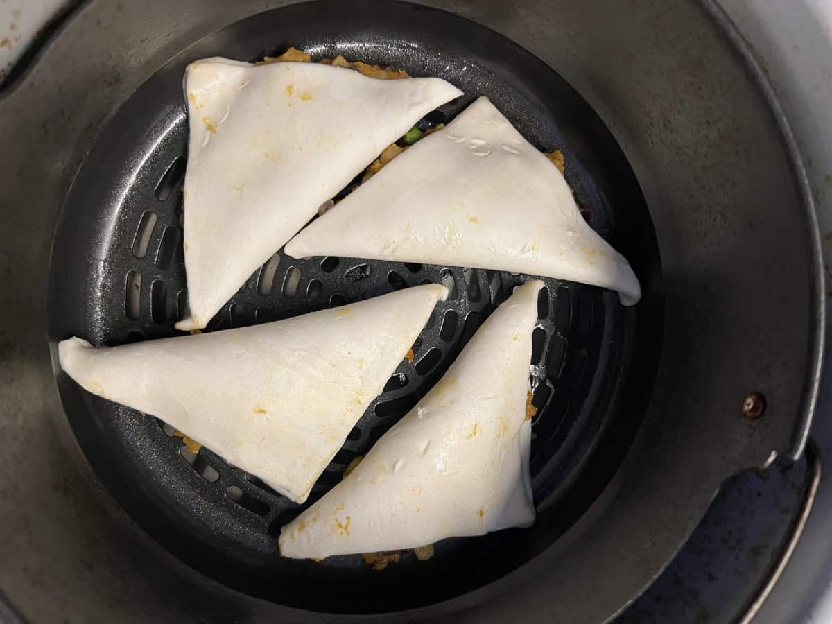 Air fryer veg curry puffs air fried vegetable puff SecondRecipe