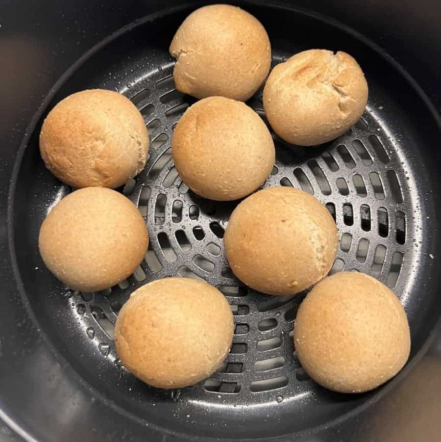 Dal Bati Churma Dal baati Choorma (in oven)