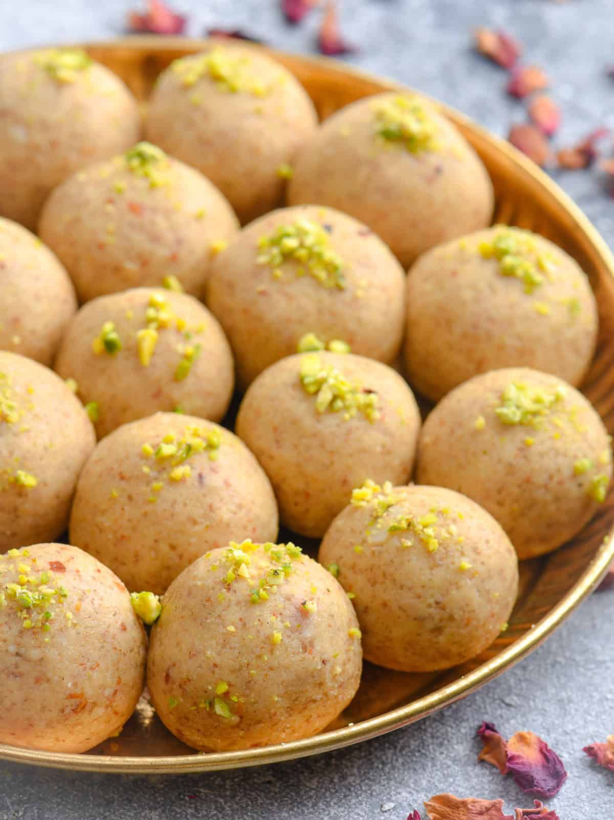 air fryer oats ladoo made with oats almond flour coconut and ghee