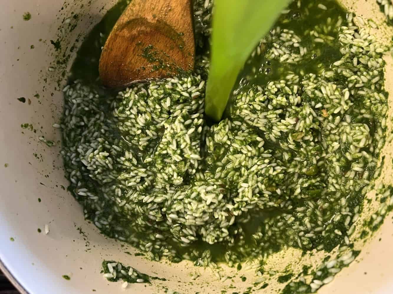 Instant pot spinach rice| Indian palak rice recipe - SecondRecipe
