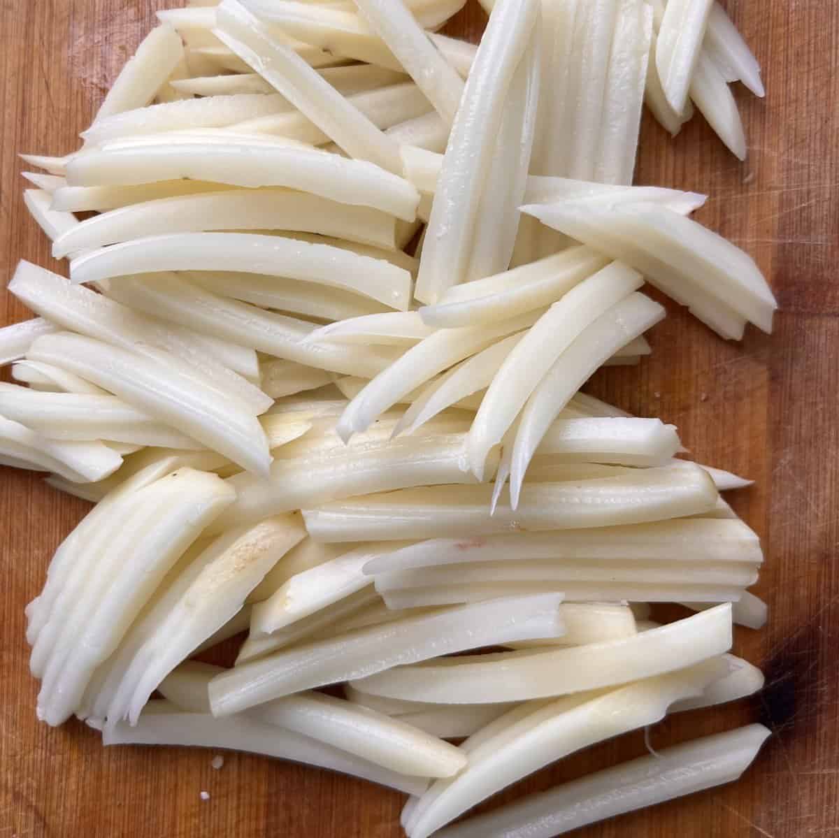 Easy homemade crispy shoestring fries in air fryer SecondRecipe