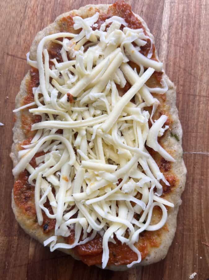 air fryer naan pizza step 2