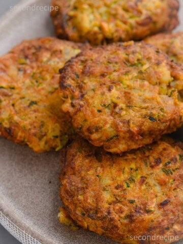 air fryer zucchini fritters