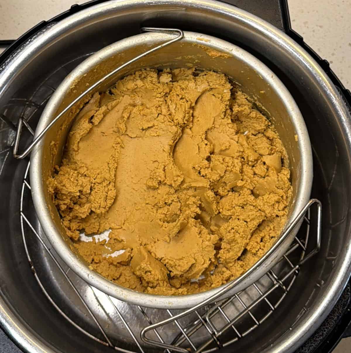 Roasted sattu and ghee mixture after air frying at 170 degrees Celsius