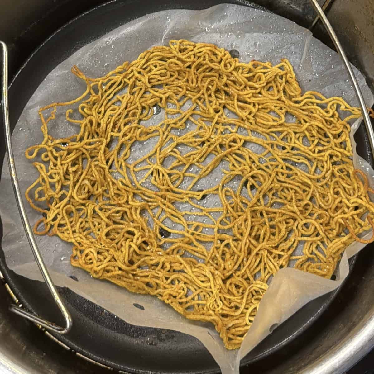 Aloo bhujia strands in the air fryer
